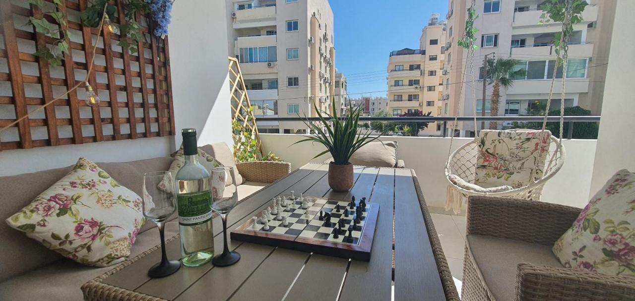 Apartament Stefaris "Koutsou Court 105" Larnaca Zewnętrze zdjęcie