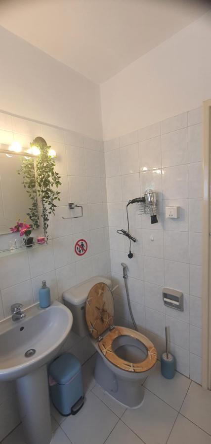 Apartament Stefaris "Koutsou Court 105" Larnaca Zewnętrze zdjęcie