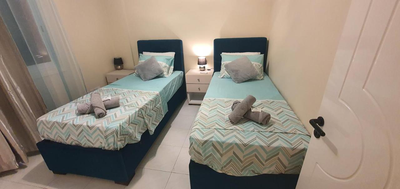 Apartament Stefaris "Koutsou Court 105" Larnaca Zewnętrze zdjęcie